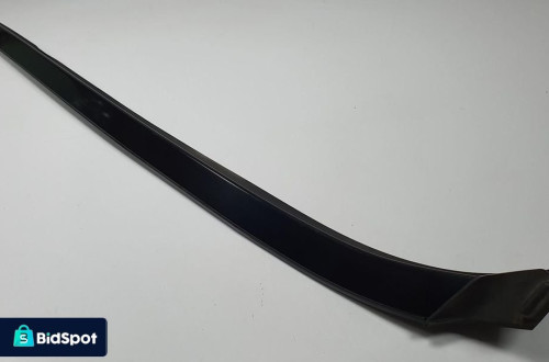 LISTWA SZYBY CZOŁOWEJ PRAWA MERCEDES W207