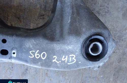 VOLVO S60 LIFT 2.4B SANKI WÓZEK SILNIKA