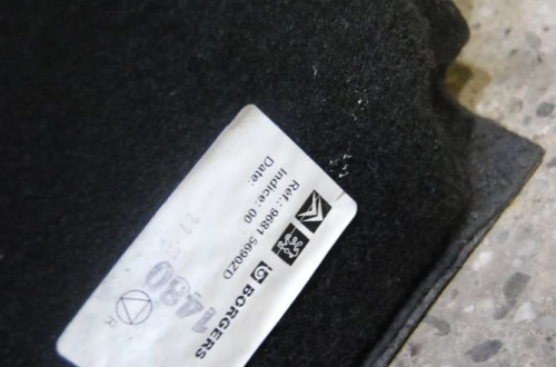PODŁOGA BAGAŻNIKA TYŁ TYLNA WYKŁADZINA 96815690 CITROEN C3 PICASSO 2009R.