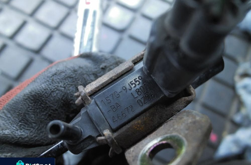 ZAWÓR PODCIŚNIENIA FORD MONDEO MK3 1S7G-9J559-BA