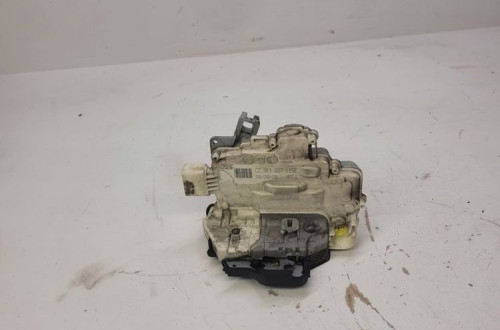 ZAMEK DRZWI LEWY PRZÓD AUDI A6 C6 A3 4F1837015E