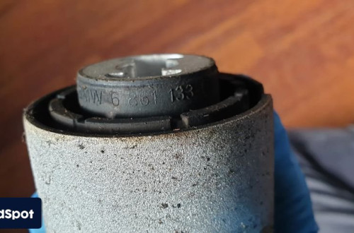 bmw 5 g30 g31 poduszka tuleja zawieszenia belki tyl tylnia tylna 6861133