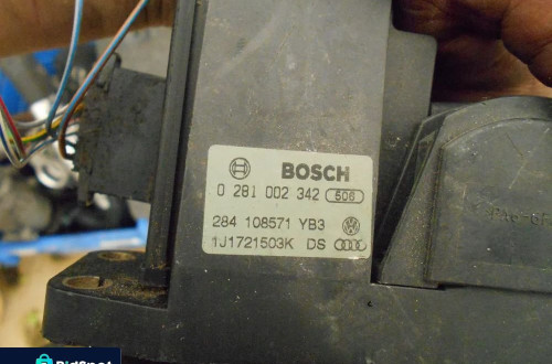 VW PEDAŁ POTENCJOMETR GAZU 1J1721503K EUROPA