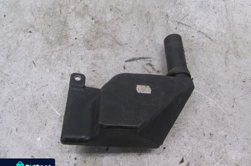 audi a4 b8 wlew płynu spryskiwaczy 8t2955463b