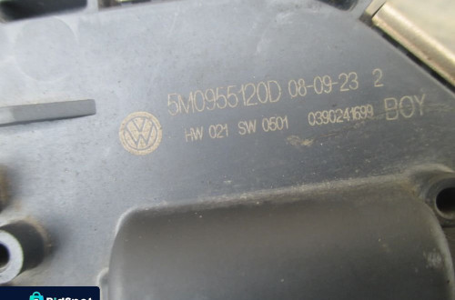 Mechanizm silniczek  wycieraczek prawy VW GOLF 5 PLUS 5M0955120P