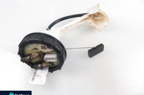 PŁYWAK VW PASSAT B5 1.9 TDI 8E0919673D