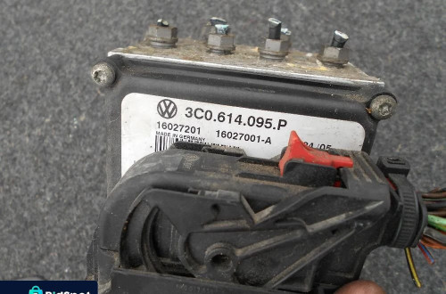 VW PASSAT B6 POMPA ABS 3C0614095P