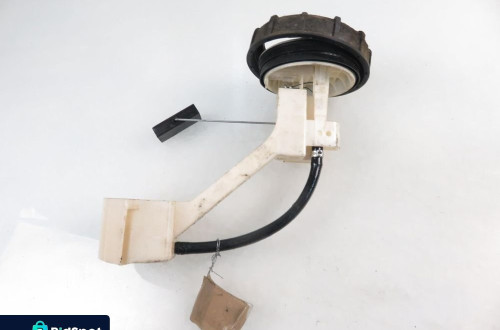 PŁYWAK VW PASSAT B5 1.9 TDI 8E0919673D