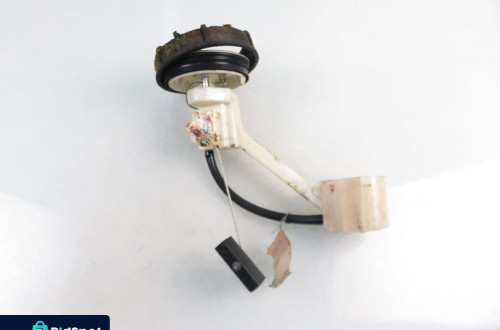 PŁYWAK VW PASSAT B5 1.9 TDI 8E0919673D