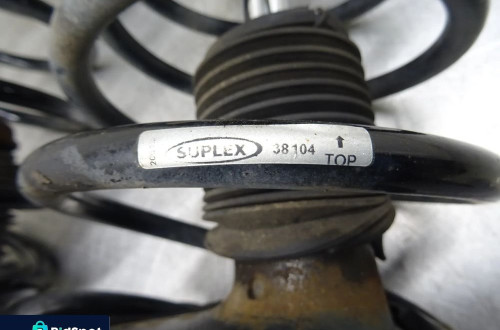 VOLVO S60 LIFT 2.4B AMORTYZATOR PRZEDNI PRZÓD LEWY PRAWY