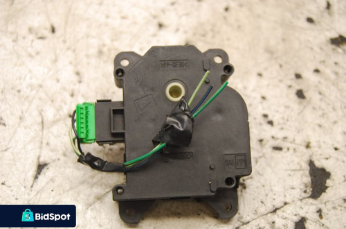 SILNICZEK NAGRZEWNICY 113800-2350 SUBARU LEGACY IV LIFT