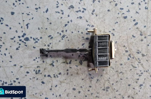 MERCEDES W220 OGRANICZNIK DRZWI LEWY PRZÓD A2207200016