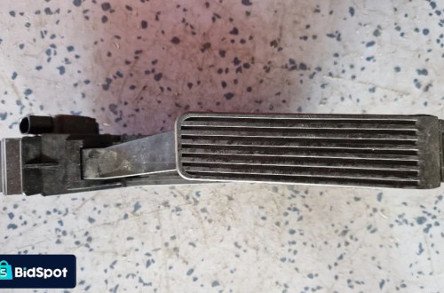 MERCEDES W220 POTENCJOMETR GAZU A2203000104