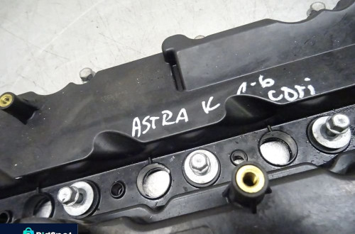 OPEL ASTRA K KOMBI 1.6CDTI POKRYWA ZAWORÓW