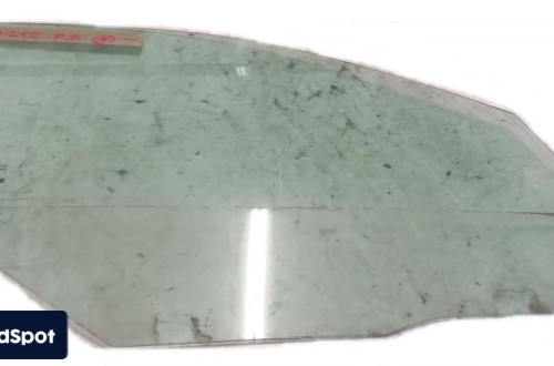 MERCEDES E W212 11r SZYBA DRZWI PRAWY PRZÓD PRZEDNIA