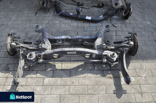 MERCEDES W176 ZAWIESZENIE BELKA TYŁ