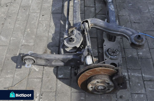 MERCEDES W176 ZAWIESZENIE BELKA TYŁ