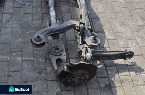 MERCEDES W176 ZAWIESZENIE BELKA TYŁ