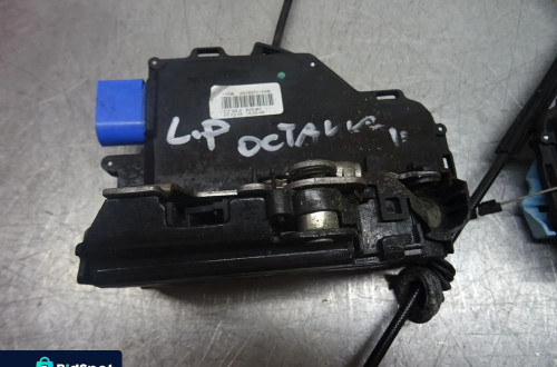 SKODA OCTAVIA II 04-08 VRS ZAMEK DRZWI PRAWY LEWY PRZÓD PRZEDNI TYŁ TYLNY