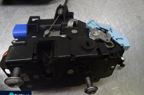 SKODA OCTAVIA II 04-08 VRS ZAMEK DRZWI PRAWY LEWY PRZÓD PRZEDNI TYŁ TYLNY