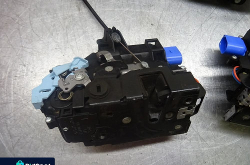 SKODA OCTAVIA II 04-08 VRS ZAMEK DRZWI PRAWY LEWY PRZÓD PRZEDNI TYŁ TYLNY