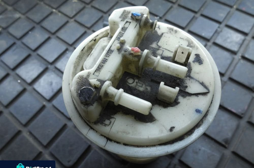 PŁYWAK CZUJNIK PALIWA VOLVO V40 S40 I 1.9 DI 30613799