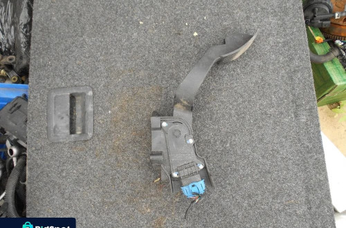 FIAT NEMO PEDAŁ POTENCJOMETR GAZU 51801577 EUROPA