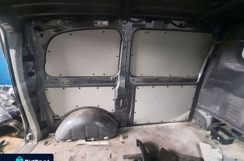 MERCEDES VITO W447 ZABUDOWA PŁYTA OSŁONA PAKI 4