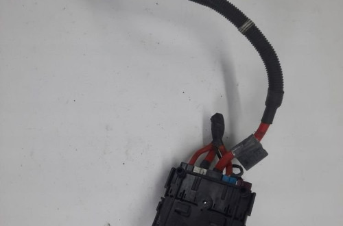 MINI R56 R60 R61 ROZDZIELACZ KLEMA PLUSOWA 9136724