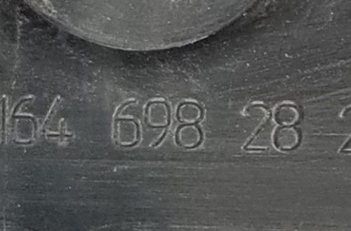 ŚLIZG MOCOWANIE PROGU PRAWY PRZÓD MERCEDES ML W164