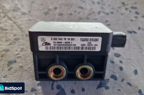MERCEDES  C KLASA CZUJNIK ESP A0025427618