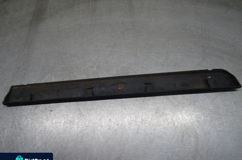 VOLVO S60 LIFT 2.4B LISTWA DRZWI LEWY TYŁ