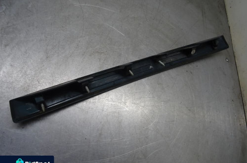 TOYOTA AURIS 06-09 1.4 D4D BLENDA LISTWA KLAPY BAGAŻNIKA