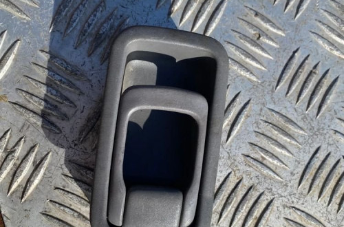 nissan micra k11 klamka wewnetrzna prawy przód przednia prawa