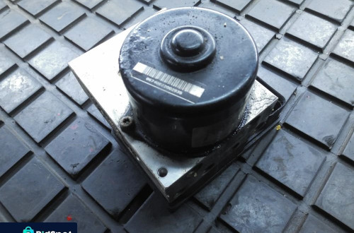 FORD FOCUS MK1 POMPA ABS STEROWNIK 2M51-2C285-AE