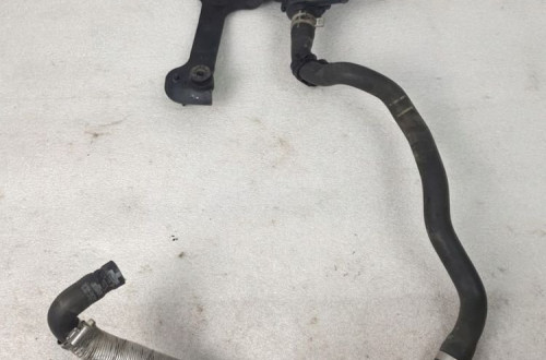 DODATKOWA POMPA POMPKA WODY FORD KUGA MK1 2.5T