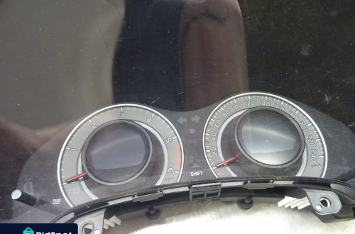 TOYOTA AURIS 06-09 1.4 D4D LICZNIK ZEGARY 83800-02M12