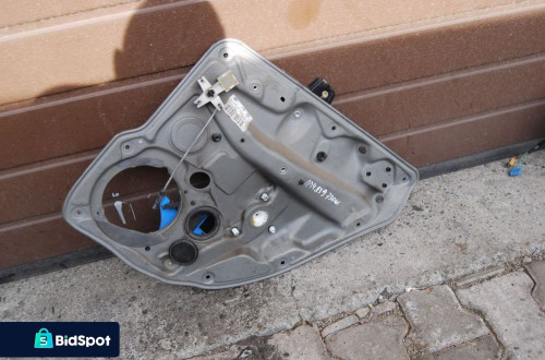 PODNOŚNIK MECHANIZM SZYBY PRAWY TYŁ TYLNY 1J4839730K VW GOLF IV BORA 1J5839730G