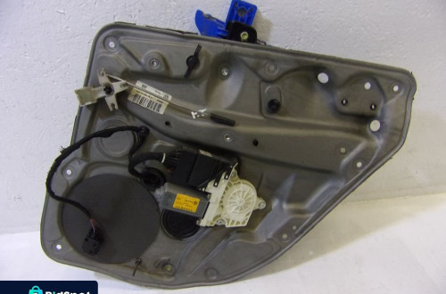 ELE MECHANIZM SZYBY PRAWY TYLNY  VOLKSWAGEN GOLF 4