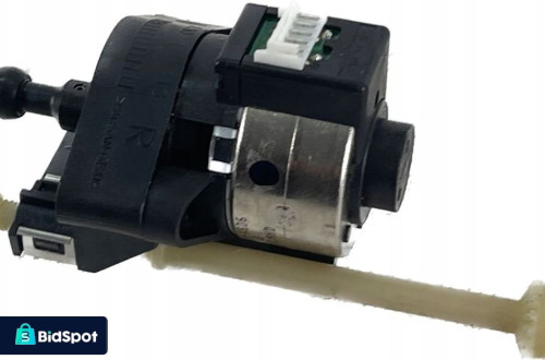 SILNICZEK REGULACJI LAMPY OCTAVIA III 5E1941016B