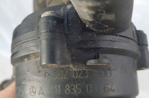 DODATKOWA POMPKA WODY MERCEDES W219 A2118350364