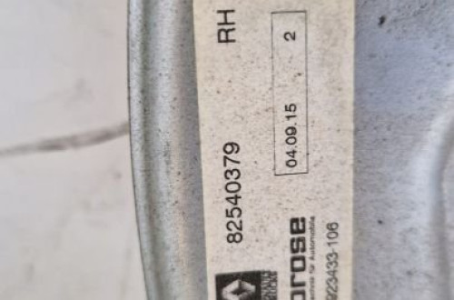 mechanizm szyby drzwi renault range t 82540379