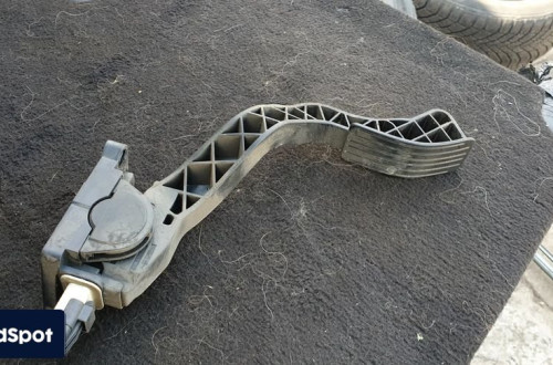 peugeot 307sw 307 1.6b pedal potencjometr gazu 9645702180 0280752251