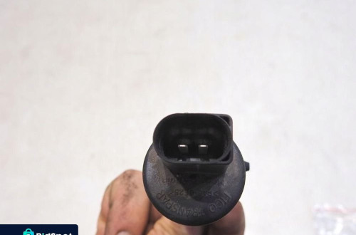 POMPKA SPRYSKIWACZA LAMPY PRZÓD FORD S-MAX MK1