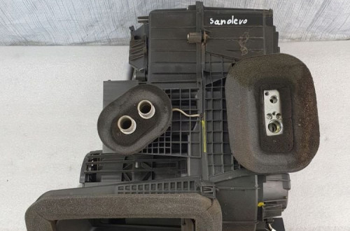 SANDERO I 08r NAGRZEWNICA KLIMA 8200739481