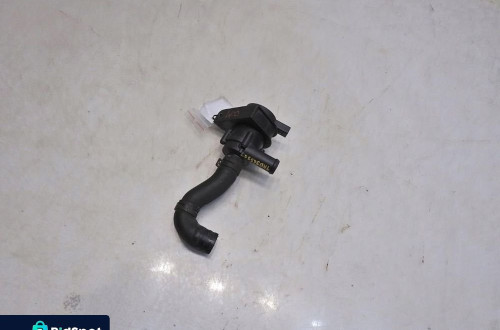 DODATKOWA POMPA WODY WĄŻ RURA AUDI A3 8P 2.0 T