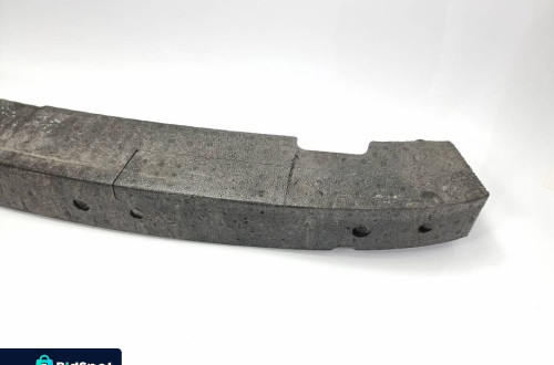 WYPEŁNIENIE ZDERZAKA MASERATI GHIBLI 670004472