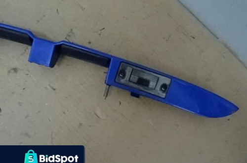 BLENDA LISTWA KLAPY AUDI A3 8L NR26