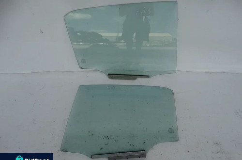 SZYBA DRZWI TYŁ TYLNA LEWA PRAWA TOYOTA  AURIS I E15 F-VAT