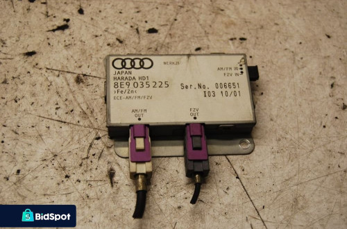 WZMACNIACZ ANTENY 8E9035225 AUDI A4 B6 B7